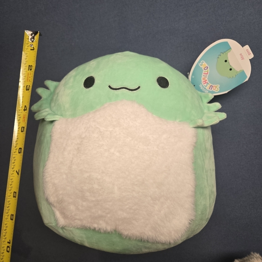 NWT Abe the Bearded Dragon is a green Squishmallow exclusive to Target.
